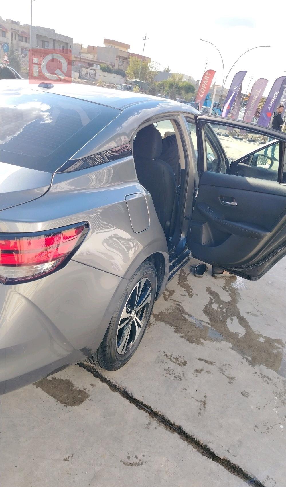 نیسان سێنترا